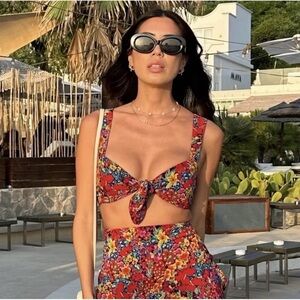 NWT Show Me Your MuMu ($118) Kaden Crop Top - floral - xs
